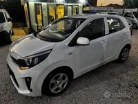 Usata Kia Picanto X-Line 65 CV (47 kW) 2022 Bianco Utilitaria