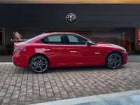 Nuova Alfa Romeo Giulia Sprint 280 CV (205 kW) 2025 Rosso Berlina