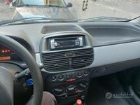 Usata Fiat Punto 80 CV (58 kW) 2005 Blu Utilitaria