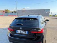 Usata BMW 318 Sport Line 150 CV (110 kW) 2019 Nero Station wagon