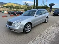 Usata Mercedes E220 Avantgarde 136 CV (100 kW) 2008 Grigio Berlina