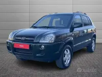 Second-hand Hyundai Tucson Dynamiq 111 CP (81 kW) 2004 Verde SUV