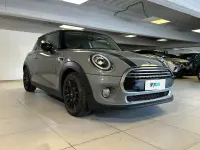 Usata Mini ONE 102 CV (75 kW) 2018 Grigio Utilitaria