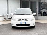 Usata Toyota Auris 99 CV (72 kW) 2012 Bianco Berlina