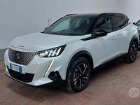 Usata Peugeot e-2008 GT-line 100 kW (136 CV) 2021 Bianco SUV