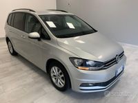 usata VW Touran 1.6 16V FSI Highline