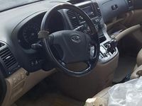 Usata Kia Carnival 185 CV (136 kW) 2010 Nero Monovolume