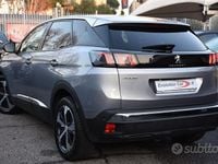 Begagnad Peugeot 3008 Allure 131 HK (96 kW) 2022 Grå SUV
