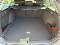 Usata VW Passat Business 122 CV (89 kW) 2023 Moonstone grey Station wagon