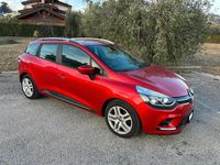 Usata Renault Clio GrandTour Business 75 CV (55 kW) 2019 Rosso Station wagon