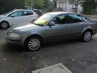 Usata VW Passat 75 CV (55 kW) 2004 Grigio Berlina
