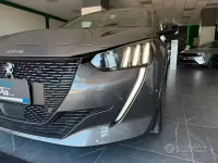 Usata Peugeot 208 131 CV (96 kW) 2022 Grigio Utilitaria