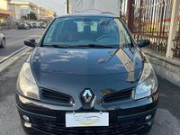 Usata Renault Clio II Dynamique 85 CV (62 kW) 2006 Nero Berlina