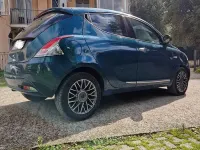 Usata Lancia Ypsilon 69 CV (50 kW) 2020 Verde Utilitaria