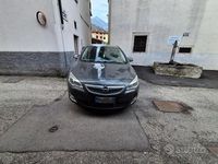 Usata Opel Astra 90 CV (66 kW) 2011 Berlina