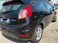 Usata Ford Fiesta 75 CV (55 kW) 2014 Nero Utilitaria