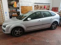 Usata Ford Focus 116 CV (85 kW) 2006 Grigio Berlina