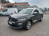 Usata VW T-Roc Business 116 CV (85 kW) 2020 Grigio SUV