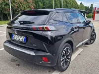 Usata Peugeot e-2008 GT 56 kW (77 CV) 2021 Nero SUV