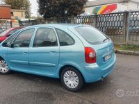 Usata Citroën Xsara Picasso 75 CV (55 kW) 2005 Verde Monovolume
