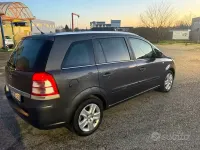 Usata Opel Zafira Cosmo 110 CV (80 kW) 2011 Grigio Monovolume
