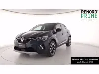 Usata Renault Captur Techno 140 CV (102 kW) 2023 Blu scuro SUV