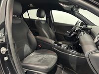 Usata Mercedes A200 Premium 150 CV (110 kW) 2023 Vernice nero cosmo ; Berlina