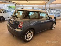 Usata Mini Cooper 122 CV (89 kW) 2010 Bluazzurro Utilitaria