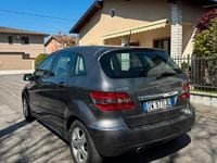 Usata Mercedes B200 Chrome 140 CV (102 kW) 2009 Grigio Monovolume