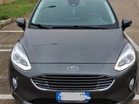 Usata Ford Fiesta Titanium 86 CV (63 kW) 2020 Grigio Utilitaria