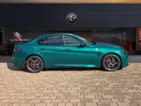 Nuova Alfa Romeo Giulia Quadrifoglio 519 CV (381 kW) 2026 Verde Berlina