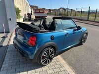 Usata Mini John Cooper Works Cabriolet 231 CV (169 kW) 2021 Metallizzata island blue Cabrio