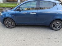 Usata Lancia Ypsilon 69 CV (50 kW) 2023 Blu Utilitaria