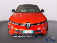 Käytetty Renault Megane E-Tech Equilibre 160 kW (218 HP) 2023 Punainen Sedan