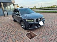 Usata VW Tiguan R-line 150 CV (110 kW) 2020 Grigio SUV