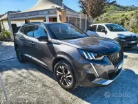 Usata Peugeot 2008 GT 130 CV (95 kW) 2023 Grigio SUV