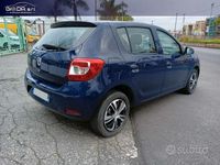Usata Dacia Sandero 75 CV (55 kW) 2013 Blu Berlina