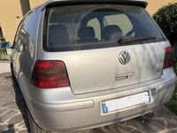 Usata VW Golf IV Comfortline 110 CV (80 kW) 2001 Argento Berlina