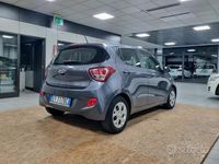 Usata Hyundai i10 Comfort 66 CV (48 kW) 2015 Grigio Utilitaria