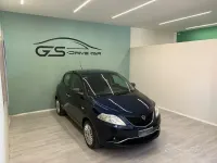 Usata Lancia Ypsilon Platinum 69 CV (50 kW) 2016 Viola Utilitaria
