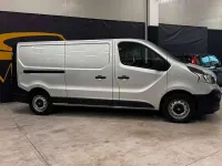 Usata Renault Trafic 101 CV (74 kW) 2018 Argento Monovolume