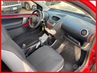 Usata Toyota Aygo Connect Style 68 CV (50 kW) 2012 Rosso Utilitaria