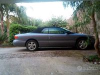Usata Chrysler Stratus 133 CV (97 kW) 1997 Grigio Cabrio