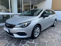 Usata Opel Astra Business Elegance 122 CV (89 kW) 2022 Argento Utilitaria