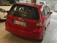 Usata Honda Jazz S 77 CV (56 kW) 2007 Rosso Utilitaria