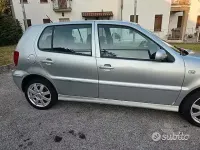 Usata VW Polo Comfortline 75 CV (55 kW) 2002 Grigio Berlina