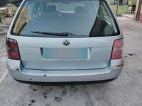 Usata VW Passat 130 CV (95 kW) 2002 Grigio Station wagon