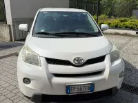 Usata Toyota Urban Cruiser Active 90 CV (66 kW) 2012 Bianco Utilitaria