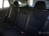 Usata Volvo V60 R-Design Momentum 114 CV (83 kW) 2016 Nero Station wagon