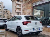 Usata VW Polo Life 95 CV (69 kW) 2021 Bianco Utilitaria